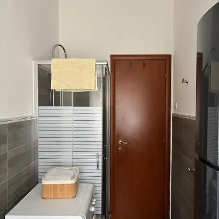 Apartment Whole Near Main Subway Rome