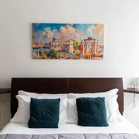 Whole Near Main Subway アパート